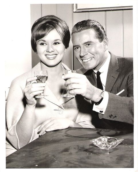 File:Danielle-De-Metz and John-Forsythe.jpg