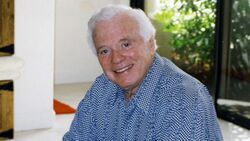 Howard leeds.jpg